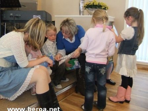 Grupper på søndagskolen
April-2010