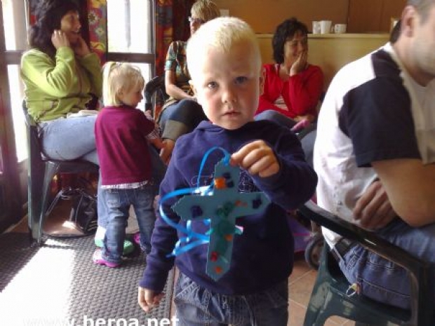 ..se hva jeg har laget på barnemøte!